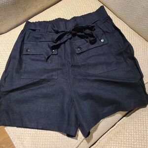 Ladies linen shorts size L